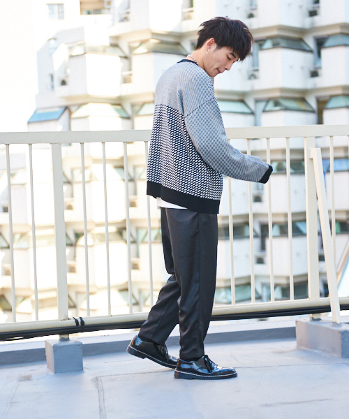 kutir（クティール）の「オーバーシルエット ジャガードニット プルオーバー（ニット/セーター・メンズ・ホワイト/ブラック系その他・MEDIUM/LARGE）」の15枚目の写真