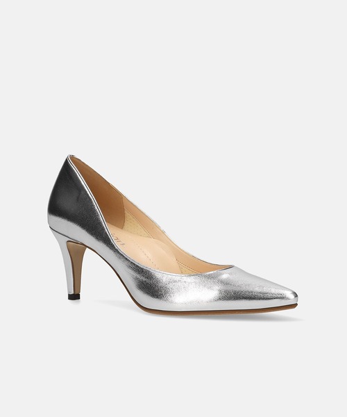 MAMIAN（マミアン）の「iCoN COLORS / ポインテッドトゥ スムース パンプス (7.0cmヒール)（パンプス・レディース・ブラック/アイボリー/ピンクベージュ/パイソン/グレイッシュベージュ/ホワイト/ダークブラウン/グレー系その他/ベージュ系その他/ワインレッド/グレイッシュブルー/ベージュ系その他2/シルバー・22.5cm/23.5cm/24.5cm/23.0cm/24.0cm/22.0cm/24.5㎝/21.5cm/25.0cm）」の18枚目の写真