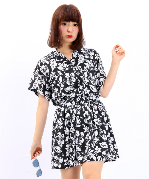 WEGO(ウィゴー)の「WEGO/トロピカル半袖シャツ(シャツ/ブラウス・レディース・ブラック/ネイビー・FREE)」の1枚目の写真