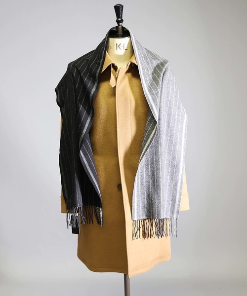 MEN'S BIGI(メンズビギ)の「【カシミヤ100%】ストライプ柄 マフラー(マフラー・メンズ・ブラック/ボルドー・FREE)」の9枚目の写真