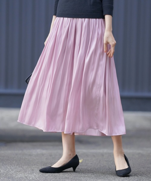 rps(アールピーエス)の「シャイニーサテンギャザースカート(スカート・レディース・アイボリー/ミント/ピンク/グレイッシュベージュ・M)」の4枚目の写真