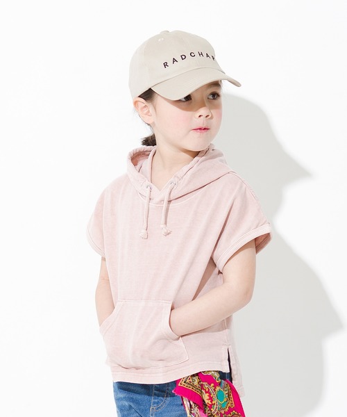 RADCHAP（ラッドチャップ）の「ピグメントフードフレンチスリーブTシャツ（Tシャツ/カットソー・キッズ・ピンク/カーキオリーブ・90cm/100cm/110cm/120cm/130cm/140cm/150cm）」の2枚目の写真