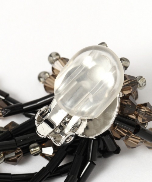 LOWRYS FARM（ローリーズファーム）の「ビーズイヤリング　920627（イヤリング・レディース・ブラック/ダークブラウン/クリア・FREE）」の8枚目の写真