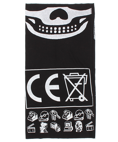 C.E(シーイー)の「C.E / DISGUISE(ネックウォーマー/スヌード・メンズ・ブラック・ONE SIZE)」の4枚目の写真