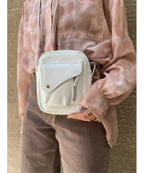 MOUSSY（マウジー）の「LEATHER MINI ポシェット（ショルダーバッグ・レディース・ホワイト/ブラック/パープル・FREE）」の13枚目の写真