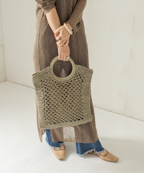 CAPRICIEUX LE'MAGE(カプリシューレマージュ)の「リングハンドルペーパートートバッグ(トートバッグ・レディース・ベージュ/カーキ/ブラック/アイボリー・FREE)」の14枚目の写真