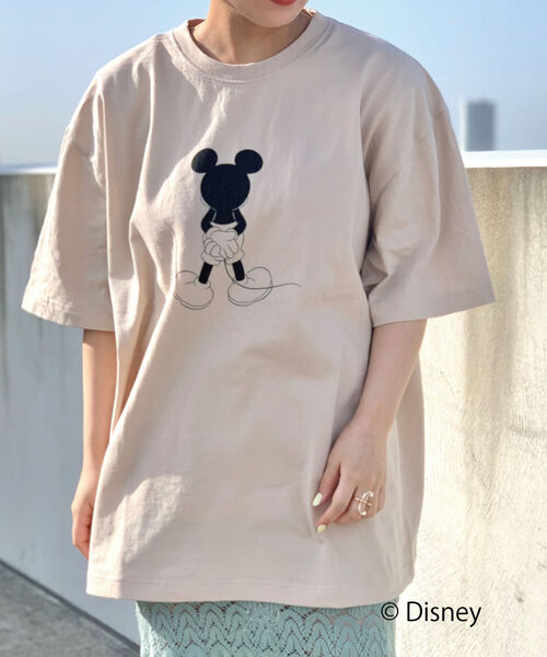 Disney(ディズニー)の「【DISNEY/ディズニー】BACK STYLE <MICKEY MOUSE> ビッグシルエット プリント Tシャツ(Tシャツ/カットソー・メンズ・ホワイト/ブラック/ベージュ・M/L)」の8枚目の写真