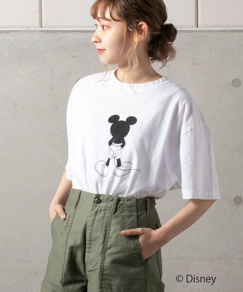 Disney(ディズニー)の「【DISNEY/ディズニー】BACK STYLE <MICKEY MOUSE> ビッグシルエット プリント Tシャツ(Tシャツ/カットソー・メンズ・ホワイト/ブラック/ベージュ・M/L)」の14枚目の写真
