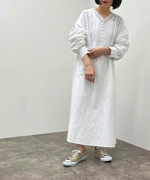 apres jour mignon（アプレジュールミニョン）の「Ｖレースピンタックワンピース【ZOZOTOWN限定アイテム】（ワンピース・レディース・オフホワイト/ベージュ/ブラック・フリー/X-LARGE）」の16枚目の写真