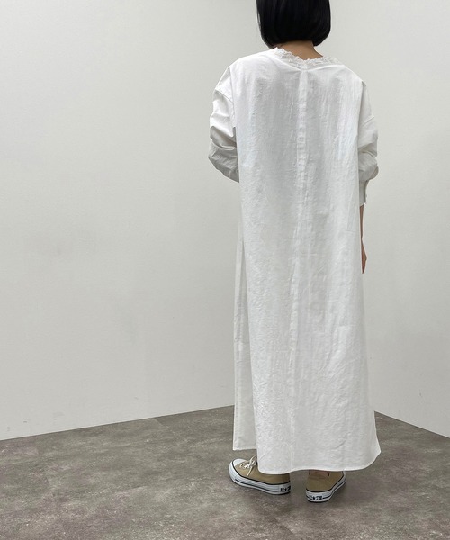 apres jour mignon（アプレジュールミニョン）の「Ｖレースピンタックワンピース【ZOZOTOWN限定アイテム】（ワンピース・レディース・オフホワイト/ベージュ/ブラック・フリー/X-LARGE）」の19枚目の写真