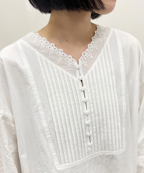 apres jour mignon（アプレジュールミニョン）の「Ｖレースピンタックワンピース【ZOZOTOWN限定アイテム】（ワンピース・レディース・オフホワイト/ベージュ/ブラック・フリー/X-LARGE）」の21枚目の写真