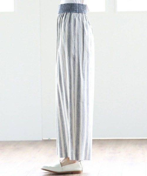 Pao de lo（パオデロ）の「【VOYAGE】フレンチリネンストライプワイドパンツ（その他パンツ・レディース・ベージュ/ネイビー・9号）」の6枚目の写真