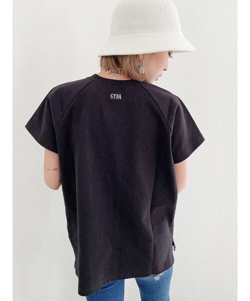 GYDA(ジェイダ)の「リブネックUSA COTTON Tシャツ【サスティナブル】(Tシャツ/カットソー・レディース・オフホワイト/ブラック/ベージュ・FREE)」の3枚目の写真