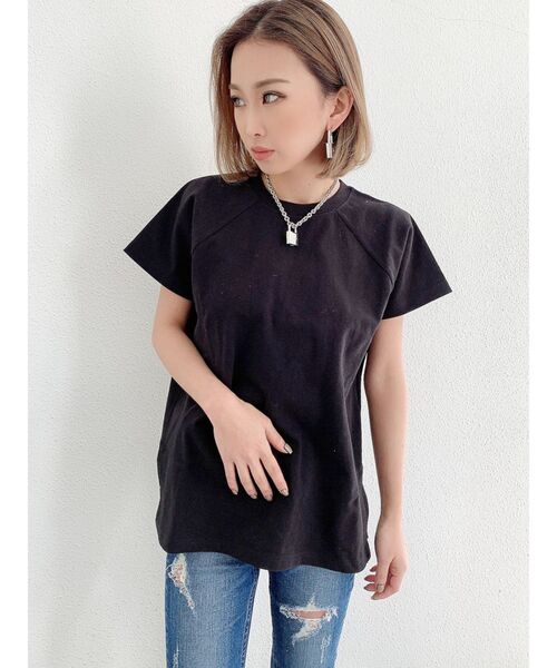 GYDA(ジェイダ)の「リブネックUSA COTTON Tシャツ【サスティナブル】(Tシャツ/カットソー・レディース・オフホワイト/ブラック/ベージュ・FREE)」の6枚目の写真