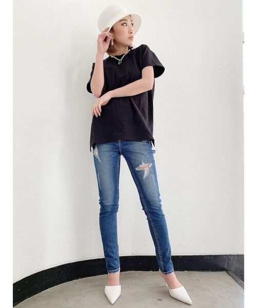 GYDA(ジェイダ)の「リブネックUSA COTTON Tシャツ【サスティナブル】(Tシャツ/カットソー・レディース・オフホワイト/ブラック/ベージュ・FREE)」の8枚目の写真