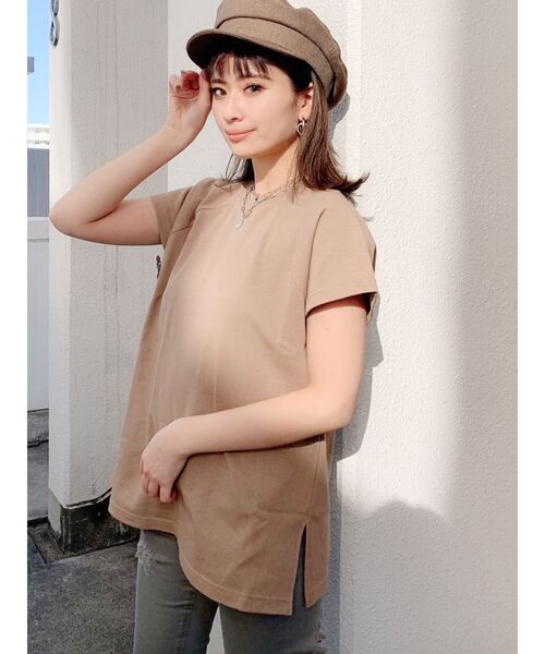 GYDA(ジェイダ)の「リブネックUSA COTTON Tシャツ【サスティナブル】(Tシャツ/カットソー・レディース・オフホワイト/ブラック/ベージュ・FREE)」の12枚目の写真