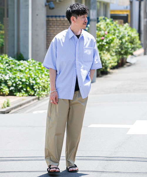 ITEMS URBANRESEARCH（アイテムズ アーバンリサーチ）の「ビッグシルエット ストライプ半袖シャツ（シャツ/ブラウス・メンズ・ネイビー/ブルー/オレンジ系その他・SMALL/MEDIUM/LARGE）」の18枚目の写真