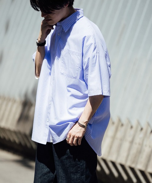 ITEMS URBANRESEARCH（アイテムズ アーバンリサーチ）の「ビッグシルエット ストライプ半袖シャツ（シャツ/ブラウス・メンズ・ネイビー/ブルー/オレンジ系その他・SMALL/MEDIUM/LARGE）」の14枚目の写真