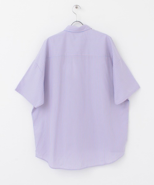 ITEMS URBANRESEARCH（アイテムズ アーバンリサーチ）の「ビッグシルエット ストライプ半袖シャツ（シャツ/ブラウス・メンズ・ネイビー/ブルー/オレンジ系その他・SMALL/MEDIUM/LARGE）」の7枚目の写真