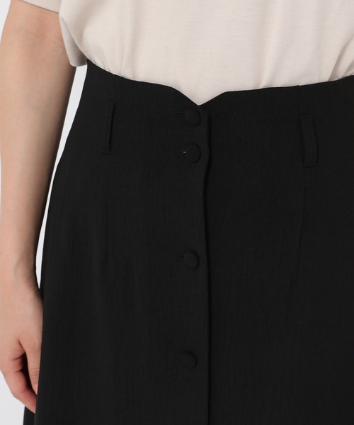 mysty woman（ミスティウーマン）の「楊柳ボタンフレアスカート 956302（スカート・レディース・ブラック/ベージュ/レッド系その他/ダークグリーン/ダークベージュ・FREE）」の19枚目の写真