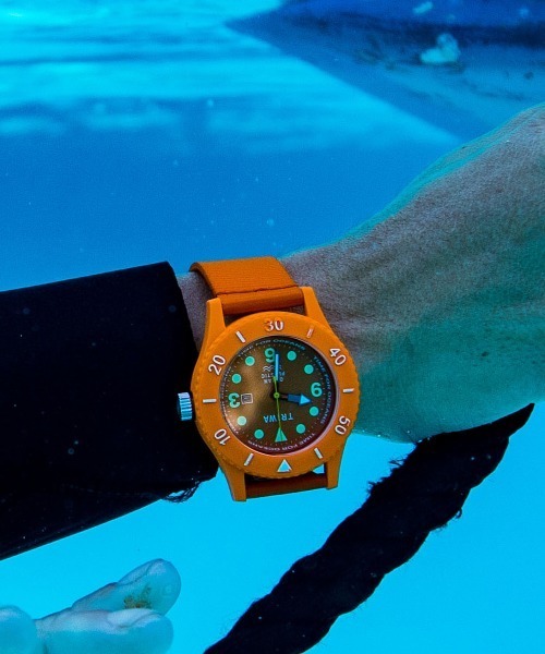 TRIWA（トリワ）の「TRIWA / トリワ TIME FOR OCEANS SUBMARINER ORANGE TFO203-CL150512（アナログ腕時計・メンズ・オレンジ・FREE）」の10枚目の写真