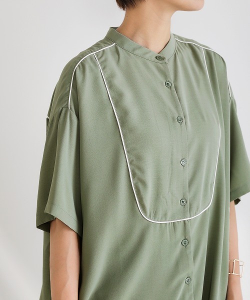 Bou Jeloud（ブージュルード）の「トロピカルサテンパイピングブラウス（シャツ/ブラウス・レディース・パープル/ネイビー/オフホワイト/ミント・FREE）」の14枚目の写真