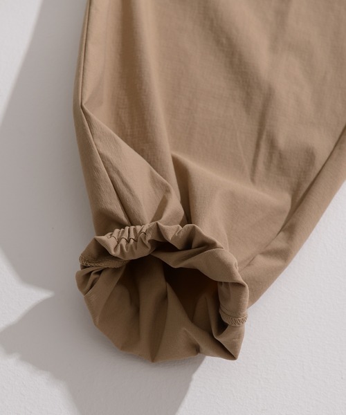 NIDO(ニド)の「ナイロンストレッチパンツ(その他パンツ・メンズ・ブラック/ベージュ・MEDIUM/LARGE)」の17枚目の写真