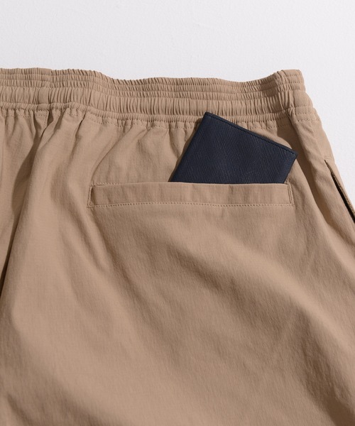 NIDO(ニド)の「ナイロンストレッチパンツ(その他パンツ・メンズ・ブラック/ベージュ・MEDIUM/LARGE)」の19枚目の写真