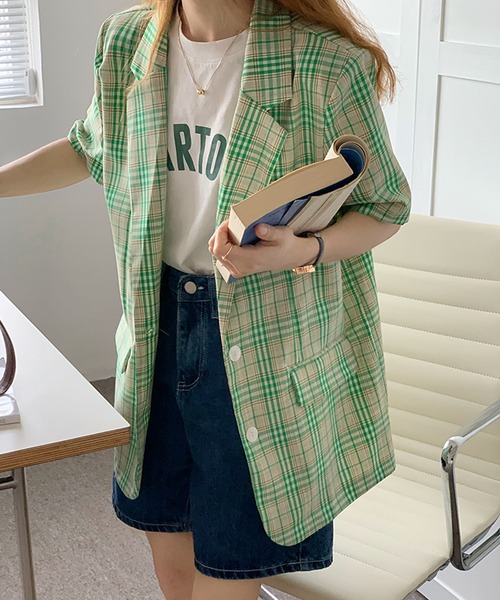 Jewelobe(ジュエローブ)の「オーバーサイズチェックチェスタージャケット(テーラードジャケット・レディース・グレー/グリーン・FREE)」の2枚目の写真