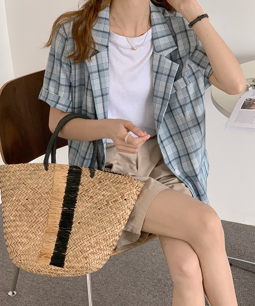 Jewelobe(ジュエローブ)の「オーバーサイズチェックチェスタージャケット(テーラードジャケット・レディース・グレー/グリーン・FREE)」の3枚目の写真