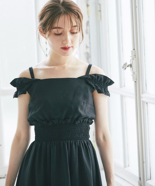 tocco closet（トッコ　クローゼット）の「２ＷＡＹショルダーシャーリングフリルワンピース（ワンピース・レディース・ピンク/グレイッシュベージュ/ブラック・M）」の6枚目の写真