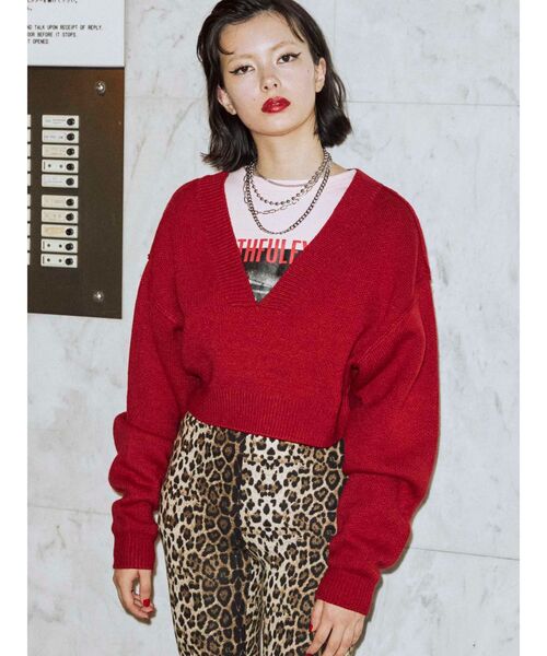 jouetie（ジュエティ）の「レイヤードVネックニット【セットアイテム/2WAY】（ニット/セーター・レディース・ブラウン/レッド/アイボリー/ブルー・MEDIUM）」の4枚目の写真