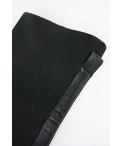 AULA AILA（アウラアイラ）の「ビブラムソールフライニットニーハイスニーカーブーツ（スニーカー・レディース・ブラック/ブラック×ホワイト・36.5/37.5/35.5）」の17枚目の写真