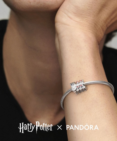 PANDORA ブレスレットハリーポッターチャーム付き PANDORA（パンドラ