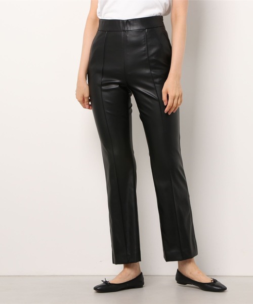LOVELESS（ラブレス）の「フェイクレザー サイドスリット スリムパンツ（その他パンツ・レディース・ホワイト系その他/ブラック・38/36/34）」の2枚目の写真