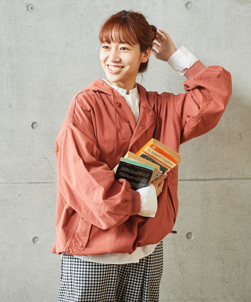 PAR ICI KLASSISK（パーリッシィクラシスク）の「フィンクスブロード伊吹染め アノラックパーカー (セットアップ対応)（その他アウター・レディース・レッド/グリーン/アイボリー・FREE）」の4枚目の写真