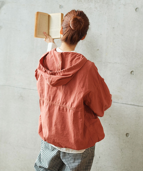 PAR ICI KLASSISK（パーリッシィクラシスク）の「フィンクスブロード伊吹染め アノラックパーカー (セットアップ対応)（その他アウター・レディース・レッド/グリーン/アイボリー・FREE）」の8枚目の写真