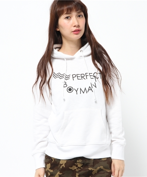 OUTLET（アウトレット）の「【WHO'S WHO gallery】BYS80Sプリントパーカー（パーカー・レディース・ブラック/グレー/ネイビー/ホワイト・FREE）」の2枚目の写真