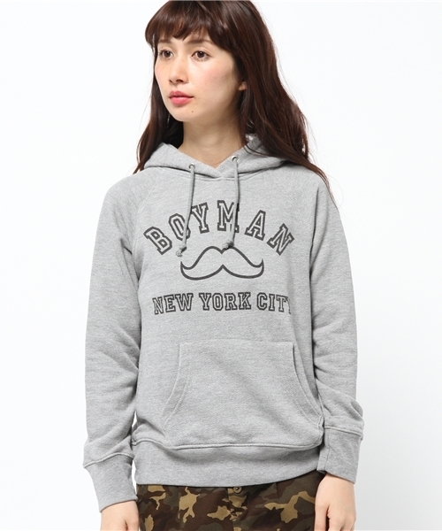 OUTLET（アウトレット）の「【WHO'S WHO gallery】BYS80Sプリントパーカー（パーカー・レディース・ブラック/グレー/ネイビー/ホワイト・FREE）」の5枚目の写真