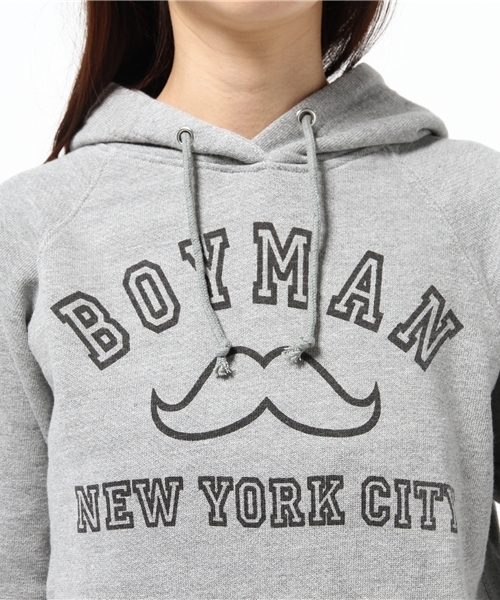 OUTLET（アウトレット）の「【WHO'S WHO gallery】BYS80Sプリントパーカー（パーカー・レディース・ブラック/グレー/ネイビー/ホワイト・FREE）」の9枚目の写真