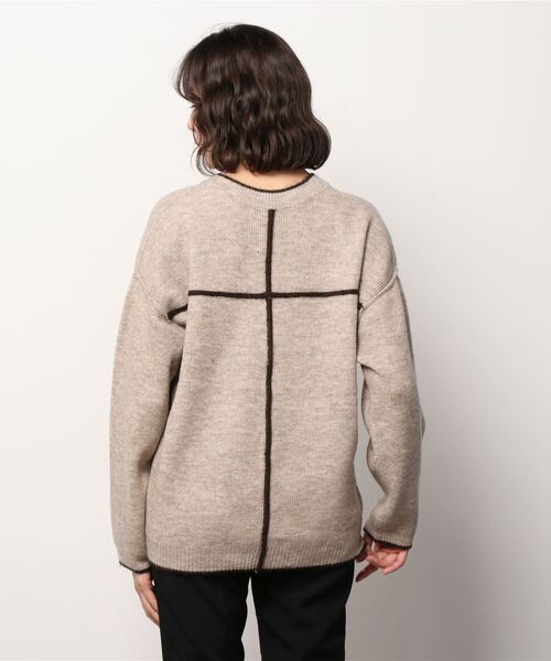 Per sist ence(パーシエンス)の「Per sist ence/パーシエンス 総針配色パイピング Vネックニット(ニット/セーター・レディース・ブラウン/グレイッシュベージュ/ブラック/アイボリー・FREE)」の6枚目の写真