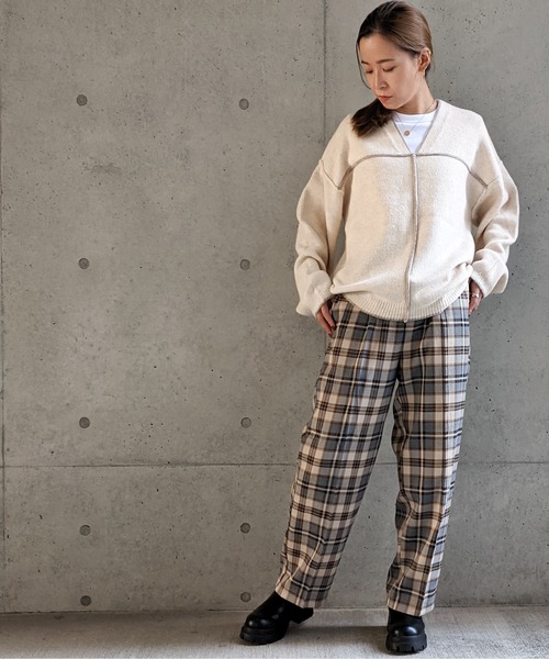 Per sist ence(パーシエンス)の「Per sist ence/パーシエンス 総針配色パイピング Vネックニット(ニット/セーター・レディース・ブラウン/グレイッシュベージュ/ブラック/アイボリー・FREE)」の15枚目の写真