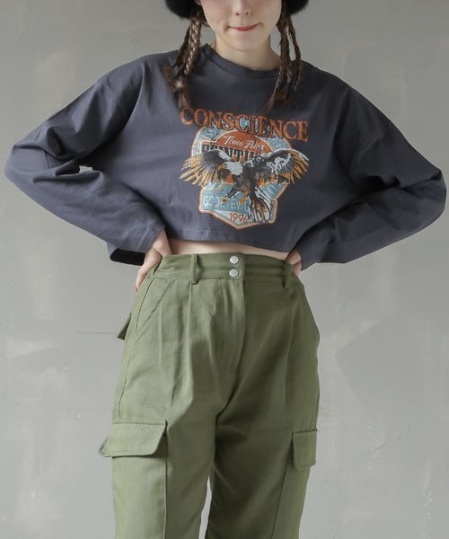 SPINNS（スピンズ）の「ショート丈イーグルプリント長袖Tシャツ（Tシャツ/カットソー・レディース・スミクロ・ONESIZE）」の6枚目の写真