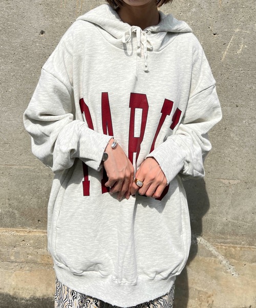 byYOUANCE(バイユアンス)の「ダメージグラフィックパーカー(パーカー・レディース・サックスブルー/グリーン/オートミール/ホワイト/スミクロ/ピンク/ブラック・FREE)」の4枚目の写真