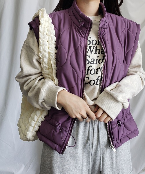 me+em select(ミームセレクト)の「※※【 新色追加/7色展開 】ハイネックドローコードエコダウンベスト(ベスト・レディース・ブラック/グリーン/アイボリー/パープル/チャコール/ベージュ/ブラウン・FREE)」の16枚目の写真