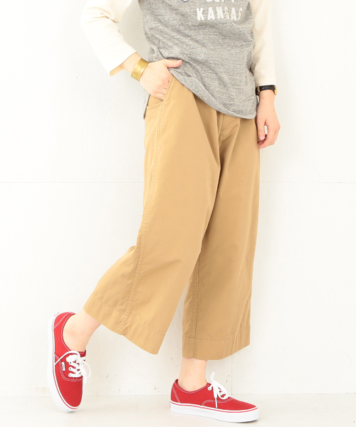BEAMS BOY / チノ ワイド イージーパンツ 【FUDGE5月号掲載】や BEAMS BOY（ビームスボーイ）の「【FUDGE5月号掲載】BEAMS BOY