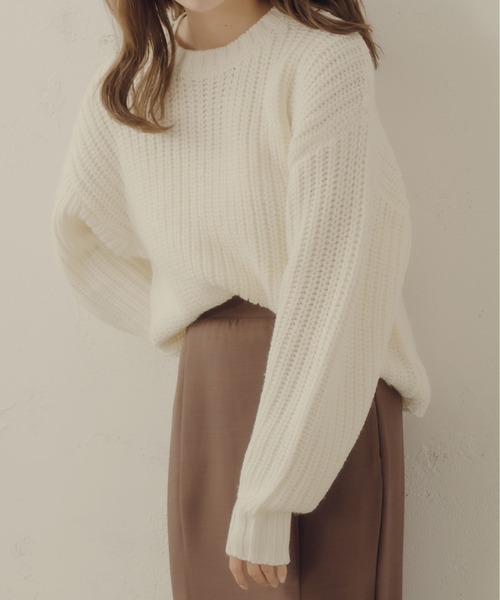 fupel（フぺル）の「ロービングヤーンアゼアミニット（ニット/セーター・レディース・ブラック/アイボリー/レッド・SMALL/MEDIUM）」の2枚目の写真