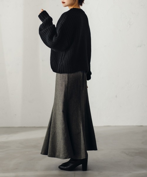 fupel（フぺル）の「ロービングヤーンアゼアミニット（ニット/セーター・レディース・ブラック/アイボリー/レッド・SMALL/MEDIUM）」の14枚目の写真