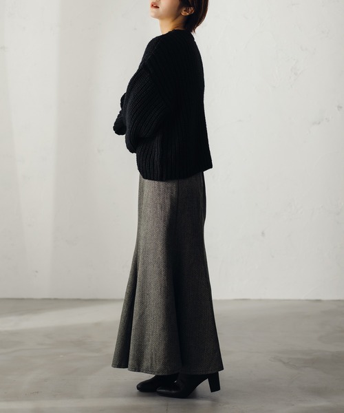 fupel（フぺル）の「ロービングヤーンアゼアミニット（ニット/セーター・レディース・ブラック/アイボリー/レッド・SMALL/MEDIUM）」の15枚目の写真