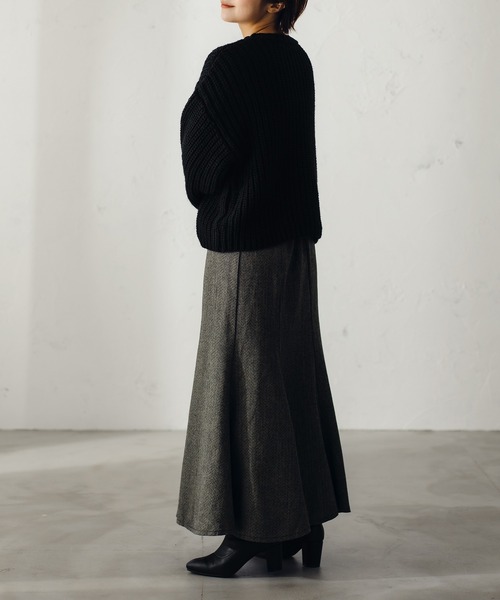 fupel（フぺル）の「ロービングヤーンアゼアミニット（ニット/セーター・レディース・ブラック/アイボリー/レッド・SMALL/MEDIUM）」の16枚目の写真